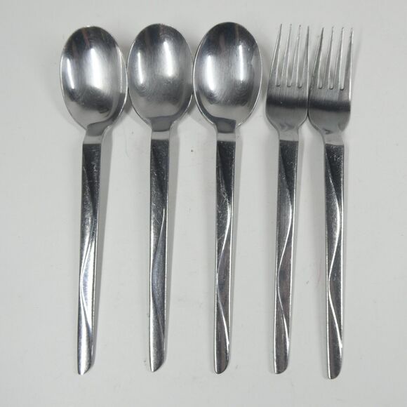 Reed & Barton New Wave Flatware 5pc Lot Forks Spoons Stainless Vintage - Picture 1 of 6